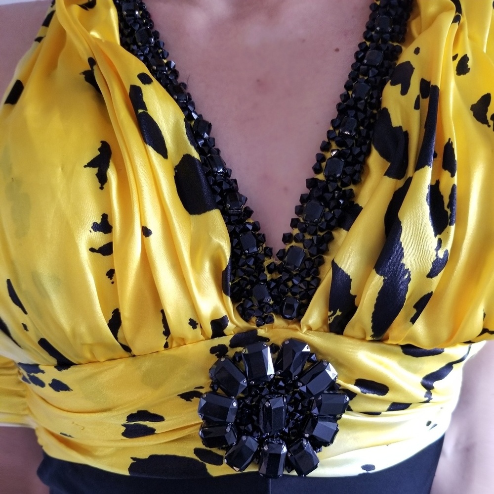FORMAL GOWN; beautiful black  with yellow top detail.
